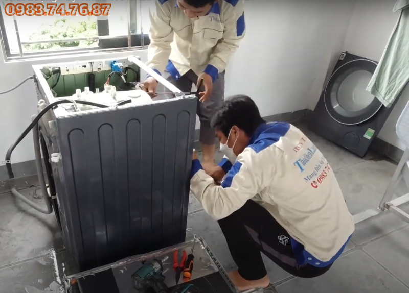 Cách Gọi Thợ Sửa Máy Giặt Tcl Của Trung Tâm Thợ Điện Lạnh 24H
