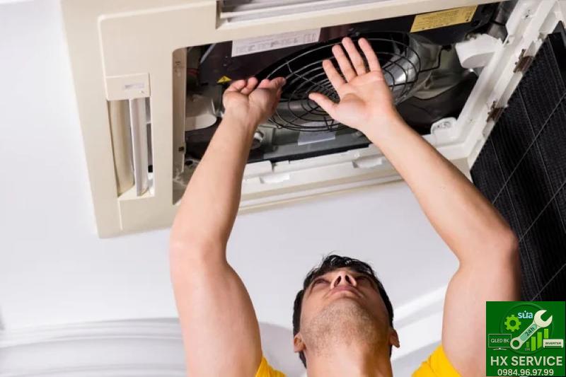 Tại Sao Bạn Nên Làm Vệ Sinh Điều Hoà Âm Trần?